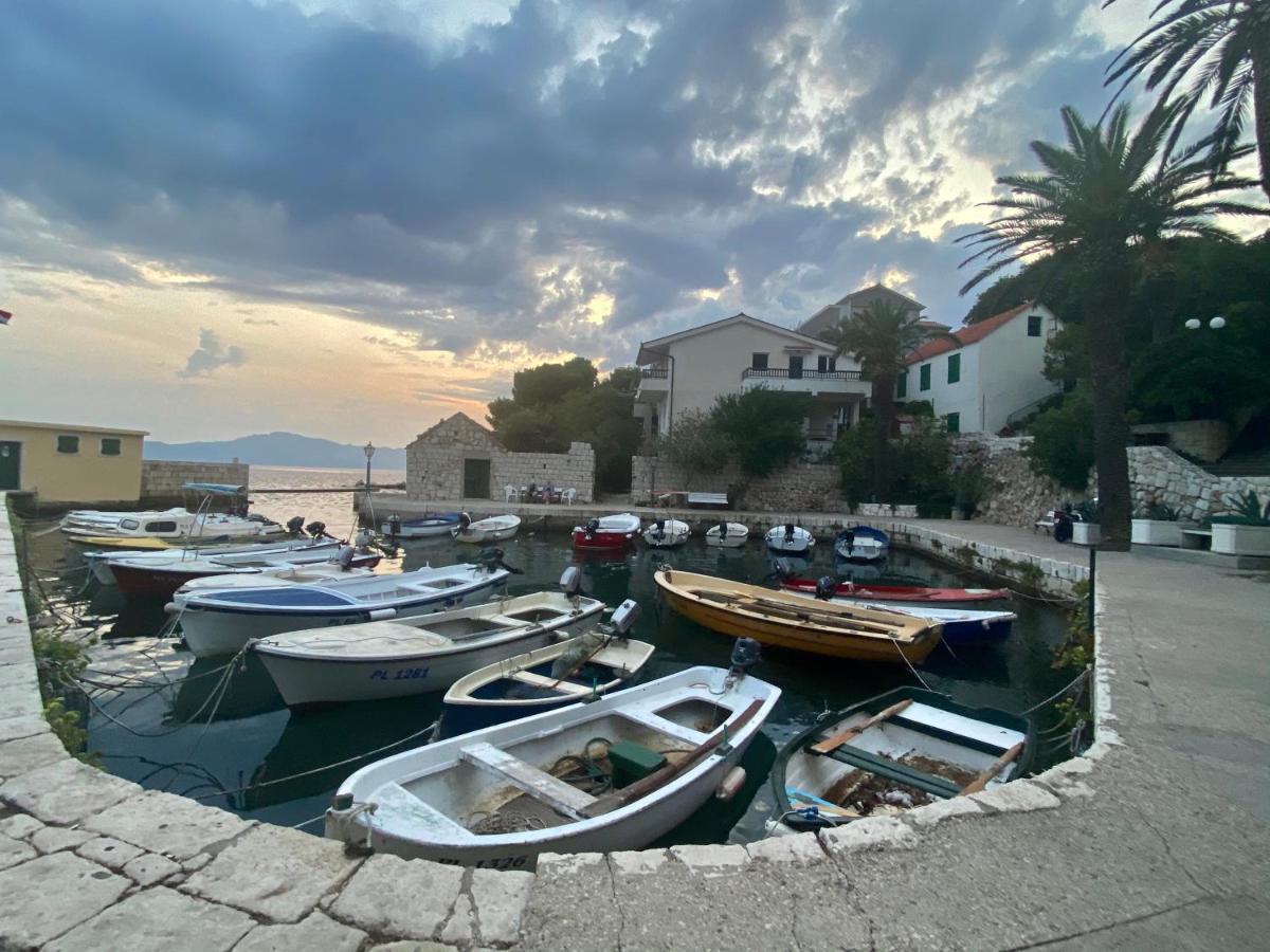 Apartments Grozdana Gradac  Bagian luar foto