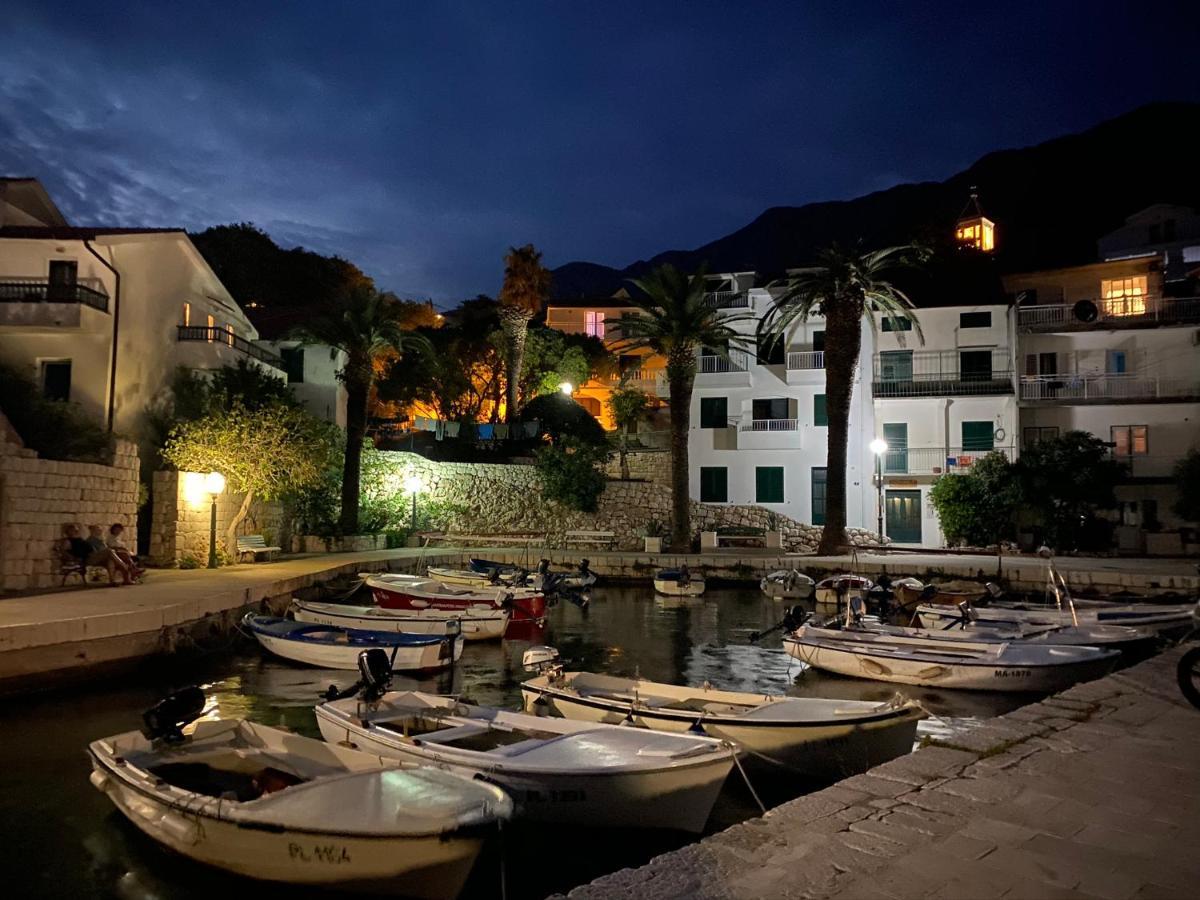 Apartments Grozdana Gradac  Bagian luar foto