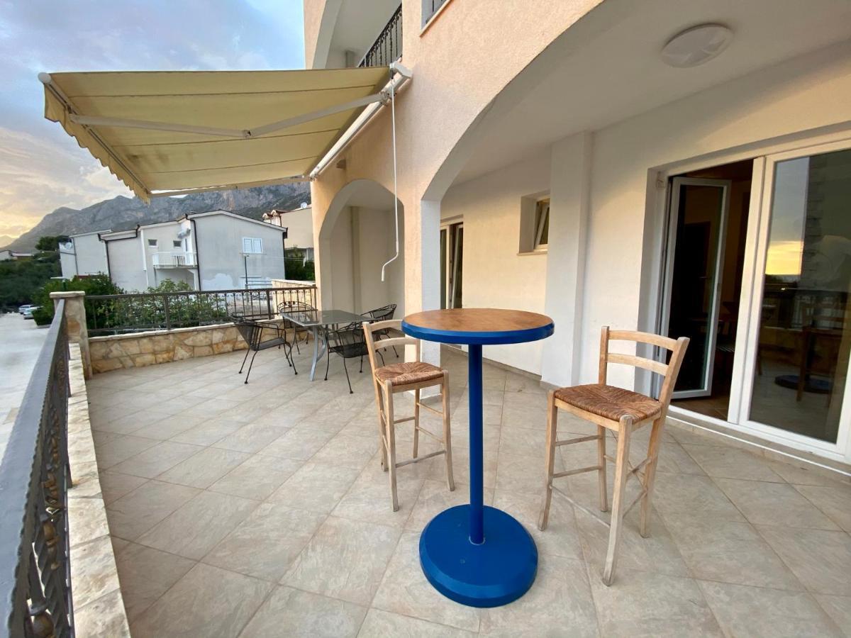 Apartments Grozdana Gradac  Bagian luar foto