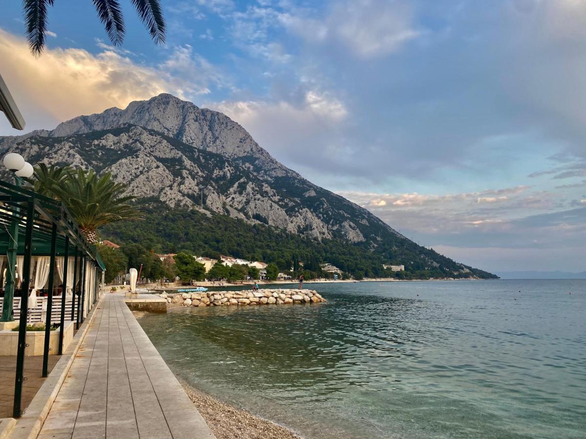 Apartments Grozdana Gradac  Bagian luar foto
