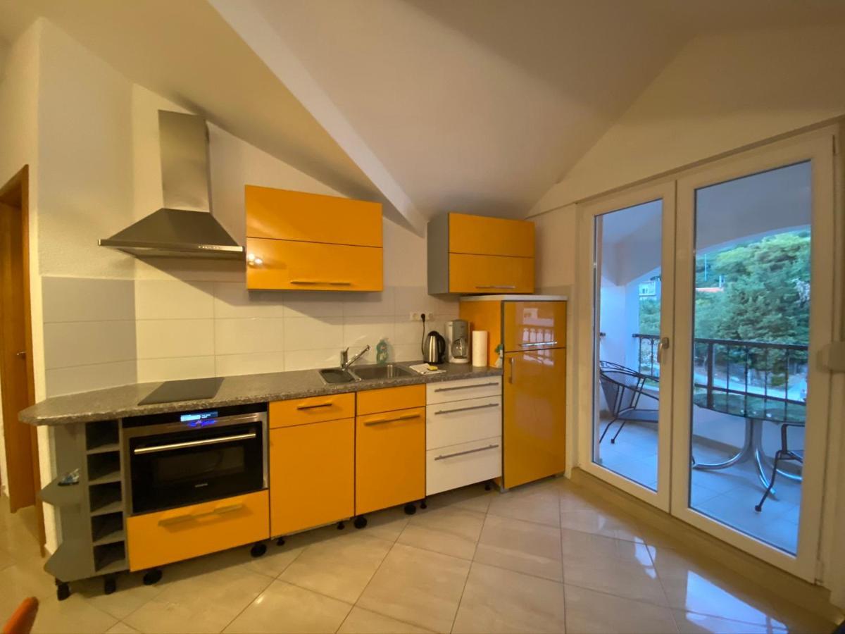 Apartments Grozdana Gradac  Bagian luar foto