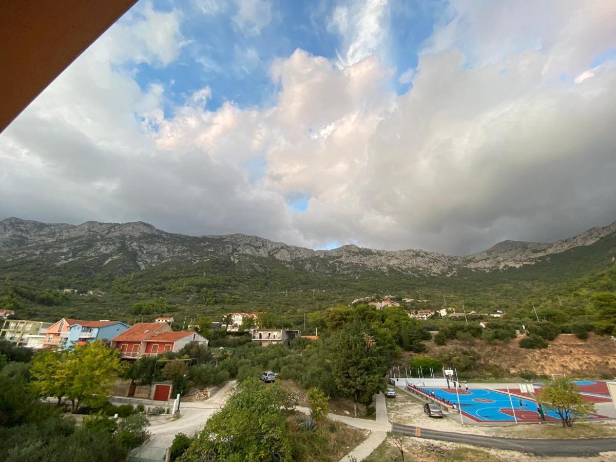 Apartments Grozdana Gradac  Bagian luar foto